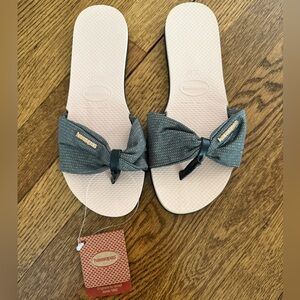 NWT Havaianas Ballet Rose Flip Flops with Bow